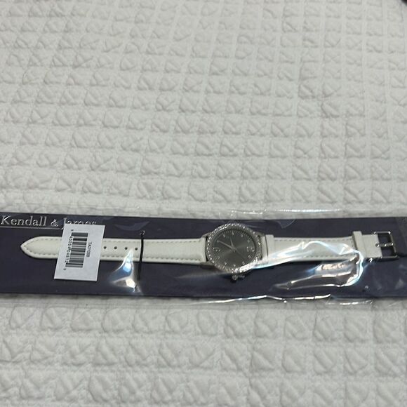 Kendall & James Ladies Watch - Picture 5 of 5
